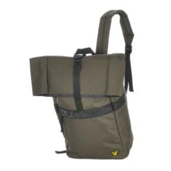 Lyle & Scott Recycled Rolltop Backpack Olive 11 Lyle & Scott Recycled Rolltop Backpack Olive -Fjallraven Tassen Verkoopwinkel 20230117 capture0020