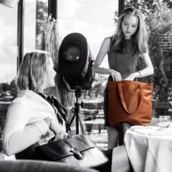 Chesterfield Bonn Shopper Large Cognac -Fjallraven Tassen Verkoopwinkel 3027552700 mjh 7445 zw 1 1