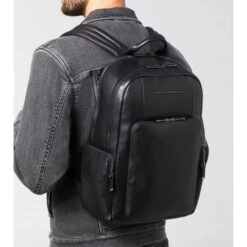 Porsche Design Roadster Leren Laptoprugtas M1 15" Black 17 Porsche Design Roadster Leren Laptoprugtas M1 15" Black -Fjallraven Tassen Verkoopwinkel 4056487025971 08 ga pd sall ain v1