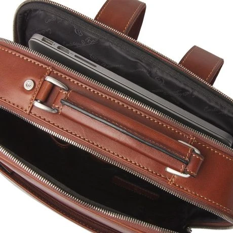Castelijn & Beerens Verona Laptoprugzak 15.6'' Tablet Lichtbruin 8 Castelijn & Beerens Verona Laptoprugzak 15.6'' Tablet Lichtbruin - Afbeelding 6
