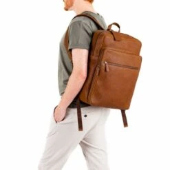 Burkely Antique Avery Backpack Zip 15.6" Cognac 12 Burkely Antique Avery Backpack Zip 15.6" Cognac -Fjallraven Tassen Verkoopwinkel 8005364.56.24 5