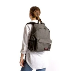 Eastpak Padded Pak'r Rugzak Sunday Grey -Fjallraven Tassen Verkoopwinkel bagageonline.nl gedragen producten eastpak padded 1 1 2