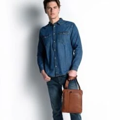 Piquadro Black Square Crossbody Bag IPad Air/Pro Dark Brown -Fjallraven Tassen Verkoopwinkel ca1816b3 n dett9