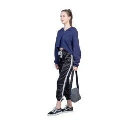 CabinZero Sidekick 3L Shoulderbag Absolute Black -Fjallraven Tassen Verkoopwinkel cz211203 classic sidekick 3l original grey on body female 04 1 1