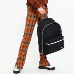 Eastpak Out Of Office Rugzak Kontrast Grey White -Fjallraven Tassen Verkoopwinkel ek000767 u67 alt001 uc203356 mlow