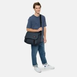 Eastpak Delegate + Schoudertas Triple Denim -Fjallraven Tassen Verkoopwinkel ek26e26w1