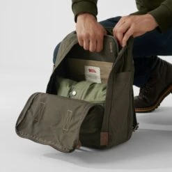 Fjallraven Fjällräven Kanken No. 2 Laptop 15" Rugzak Foilage Green 15 Fjallraven Fjällräven Kanken No. 2 Laptop 15" Rugzak Foilage Green -Fjallraven Tassen Verkoopwinkel kanken no 2 laptop 15 23569 663 h detail fjr
