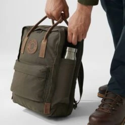 Fjallraven Fjällräven Kanken No. 2 Laptop 15" Rugzak Foilage Green 17 Fjallraven Fjällräven Kanken No. 2 Laptop 15" Rugzak Foilage Green -Fjallraven Tassen Verkoopwinkel kanken no 2 laptop 15 23569 663 j detail fjr