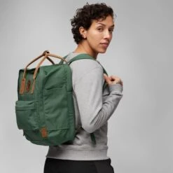Fjallraven Fjällräven Kanken No. 2 Laptop Backpack 15" Rugzak Foliage Green -Fjallraven Tassen Verkoopwinkel kanken no 2 laptop 15 23803 679 b model fjr 1 1 1 1 1 1