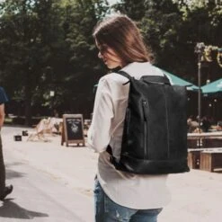 Chesterfield Chelsea Rugzak / Schouder Shopper 14" Black -Fjallraven Tassen Verkoopwinkel leren rugzak zwart chelsea