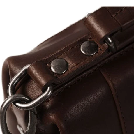 Chesterfield Rachael Schoudertas Brown 7 Chesterfield Rachael Schoudertas Brown - Afbeelding 5