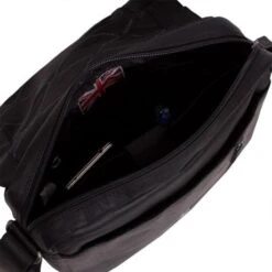 Chesterfield Remy Schoudertas Black 10 Chesterfield Remy Schoudertas Black -Fjallraven Tassen Verkoopwinkel leren schoudertas zwart remy 2