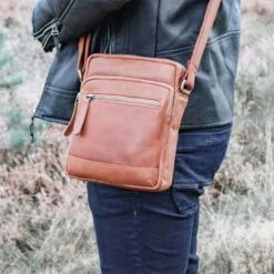 Chesterfield Birmingham Schoudertas Brown -Fjallraven Tassen Verkoopwinkel model 13