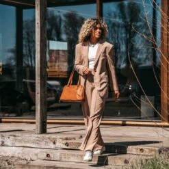 Chesterfield Santorini Schoudertas Bruin -Fjallraven Tassen Verkoopwinkel santorini 1 1